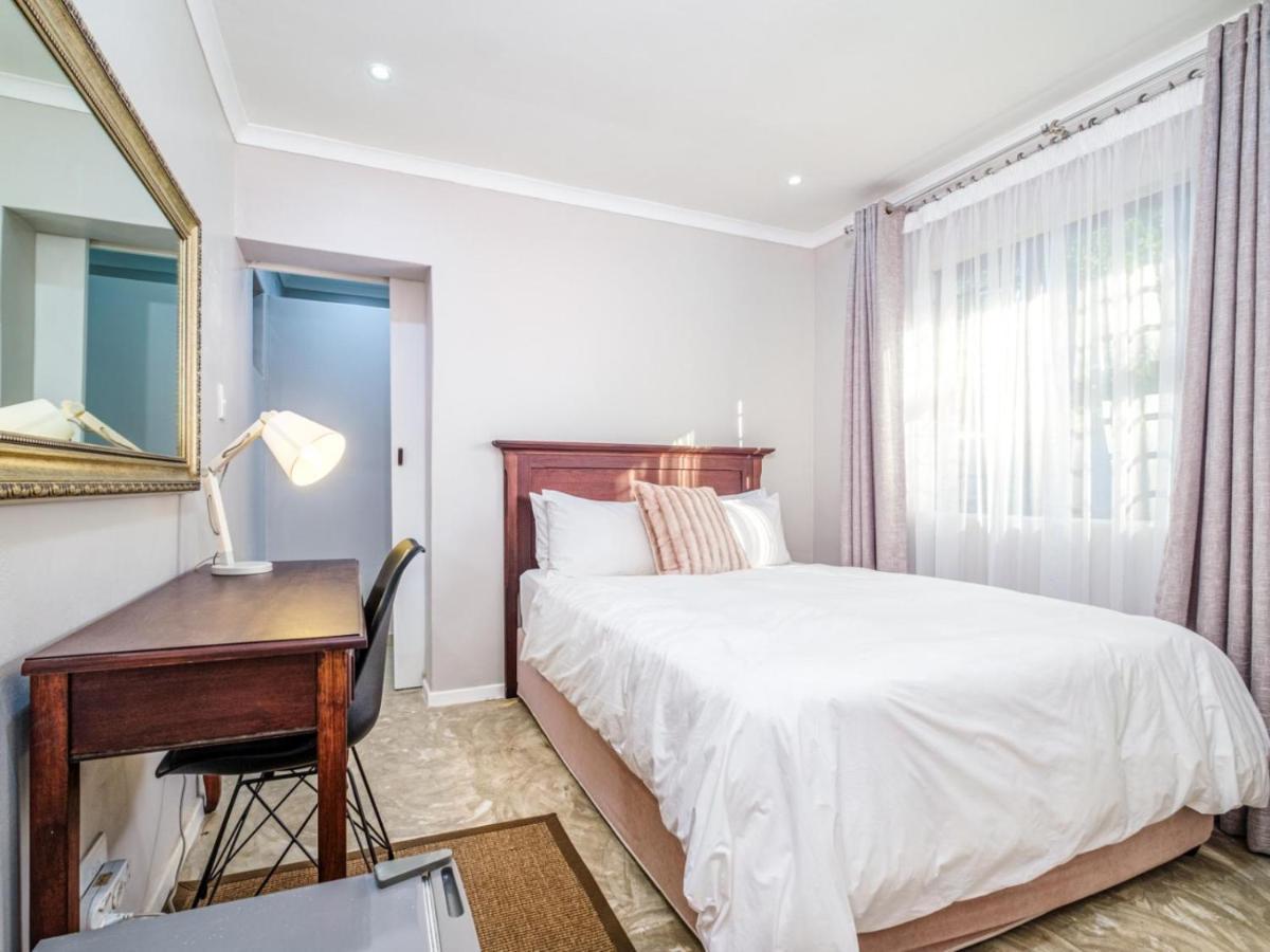 Hurlingham House Guest House جوهانسبورغ المظهر الخارجي الصورة