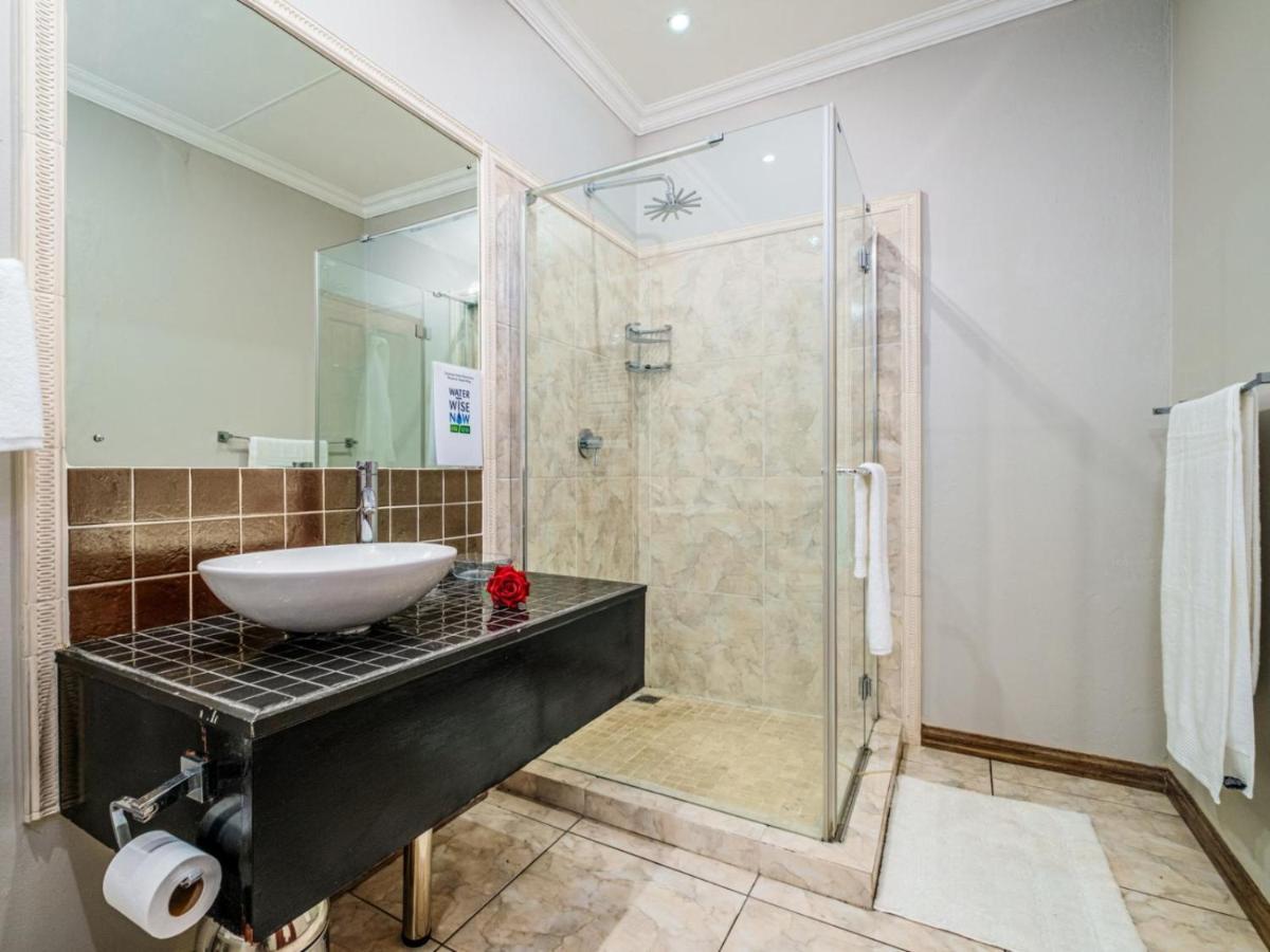 Hurlingham House Guest House جوهانسبورغ المظهر الخارجي الصورة