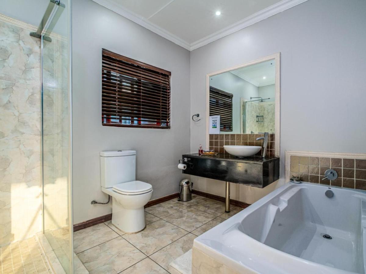 Hurlingham House Guest House جوهانسبورغ المظهر الخارجي الصورة
