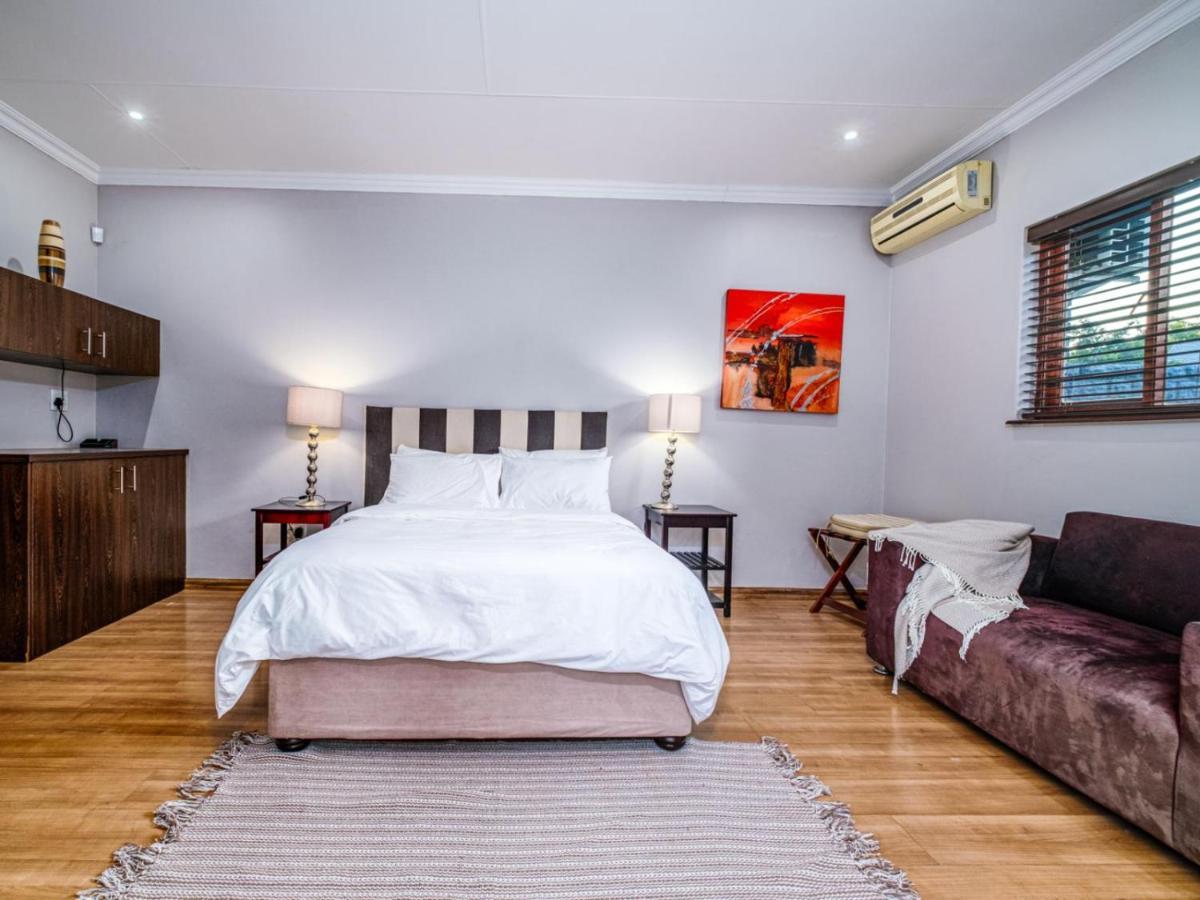 Hurlingham House Guest House جوهانسبورغ المظهر الخارجي الصورة