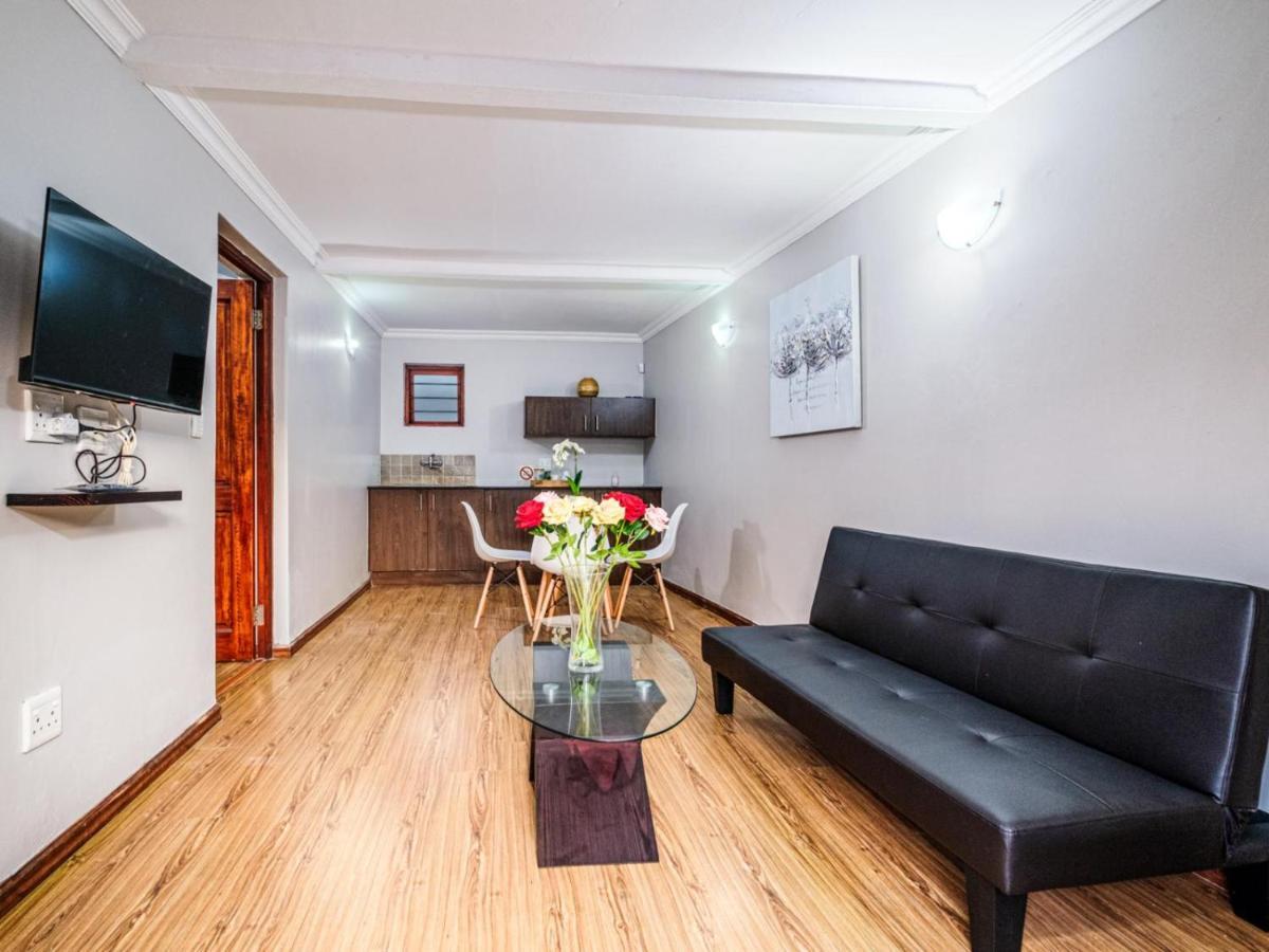 Hurlingham House Guest House جوهانسبورغ المظهر الخارجي الصورة
