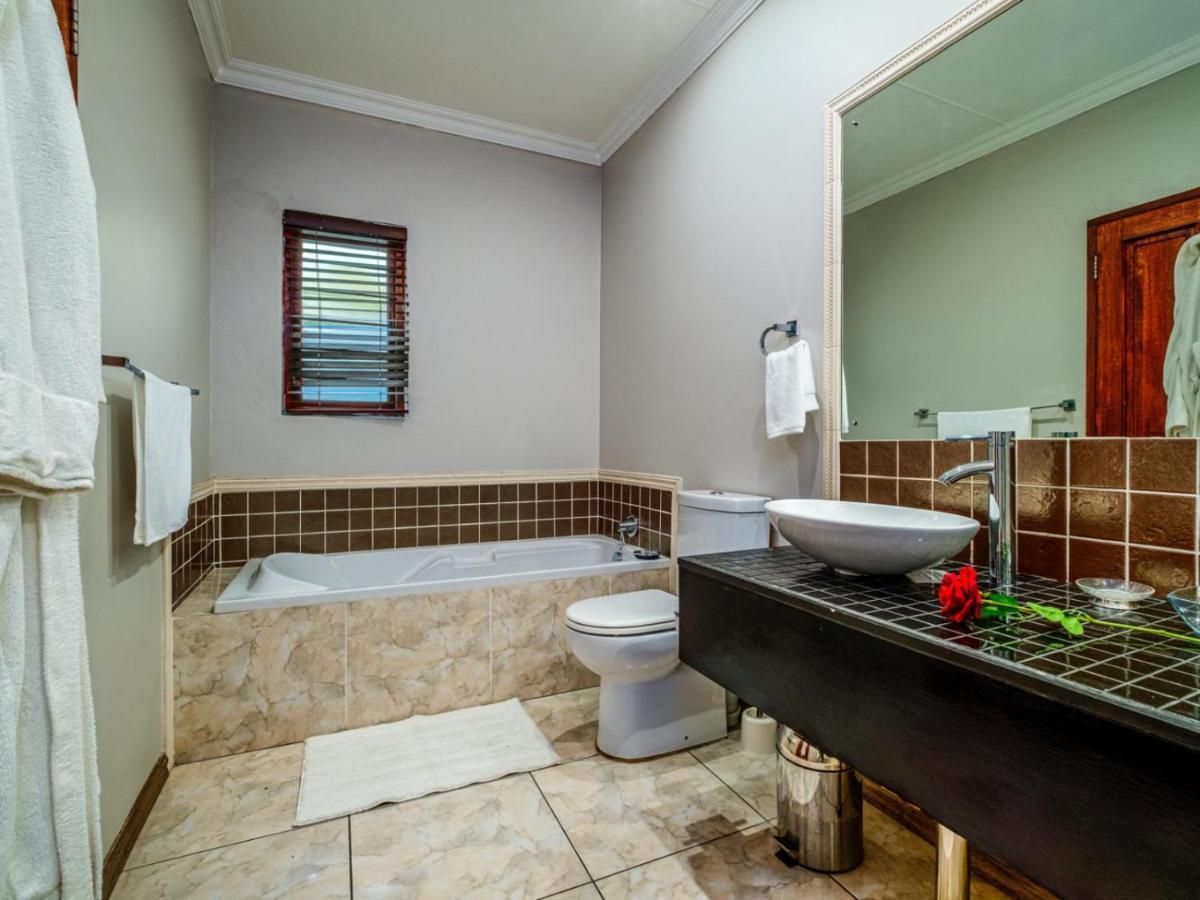 Hurlingham House Guest House جوهانسبورغ المظهر الخارجي الصورة